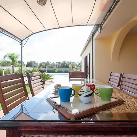 Villa Meadow Luxury *