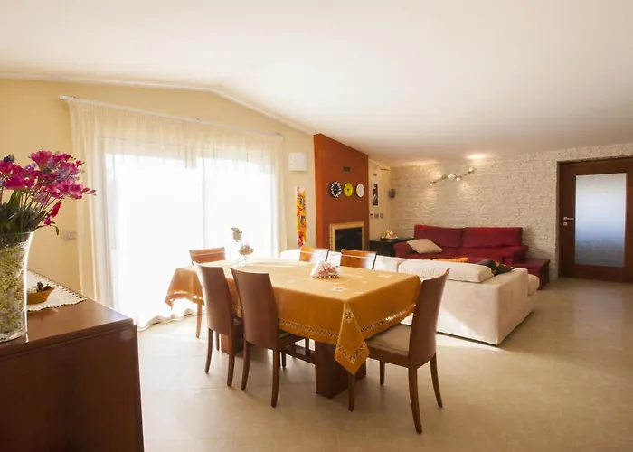 Meadow Luxury Melissano